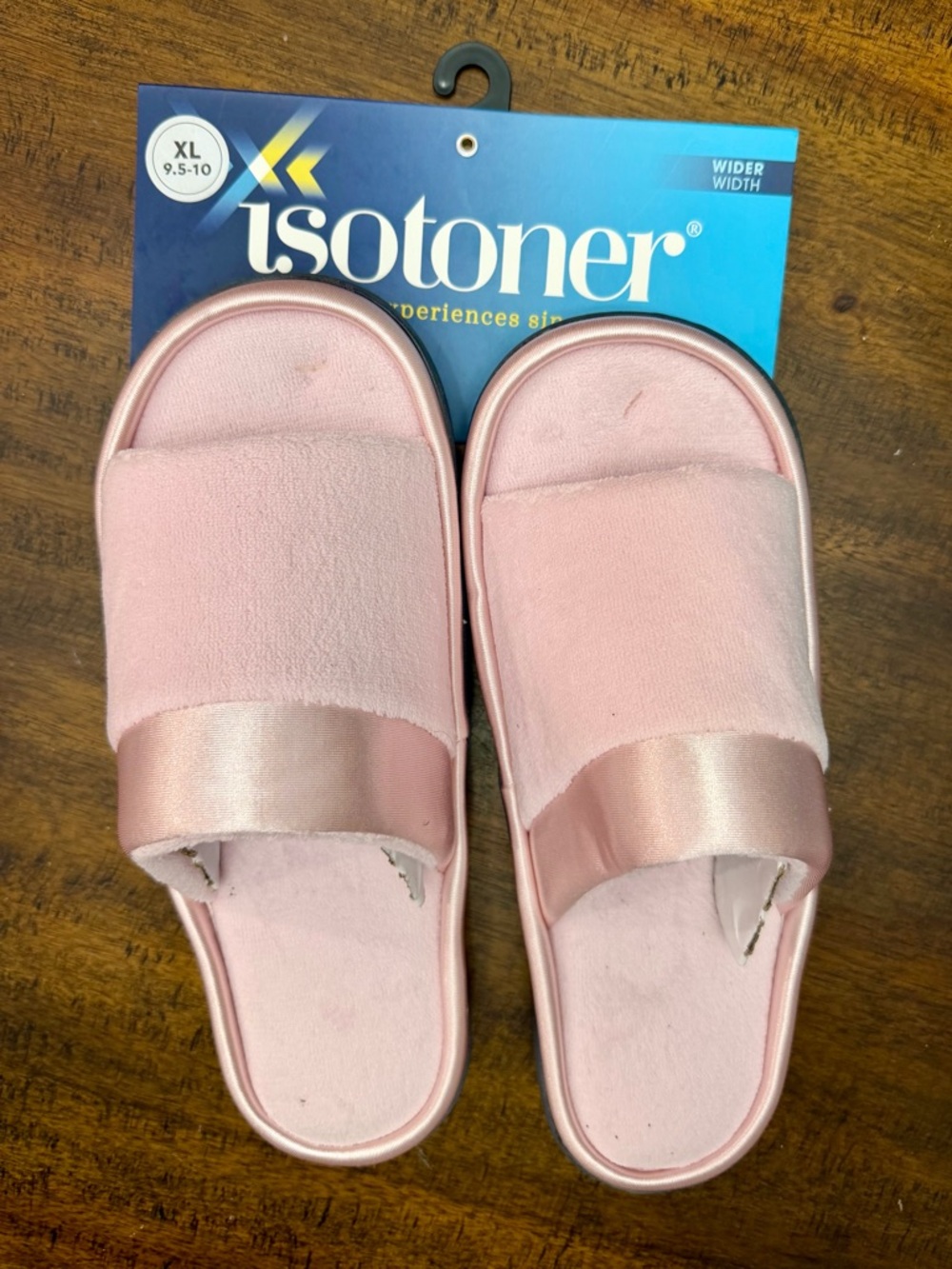 Isotoner Women's Light Pink Slide Sandals